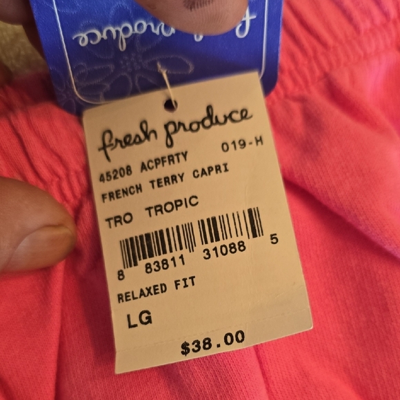 Fresh Produce Pink Terry Capri - Picture 2 of 9